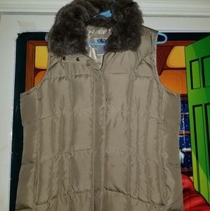 Women vest with fur collar